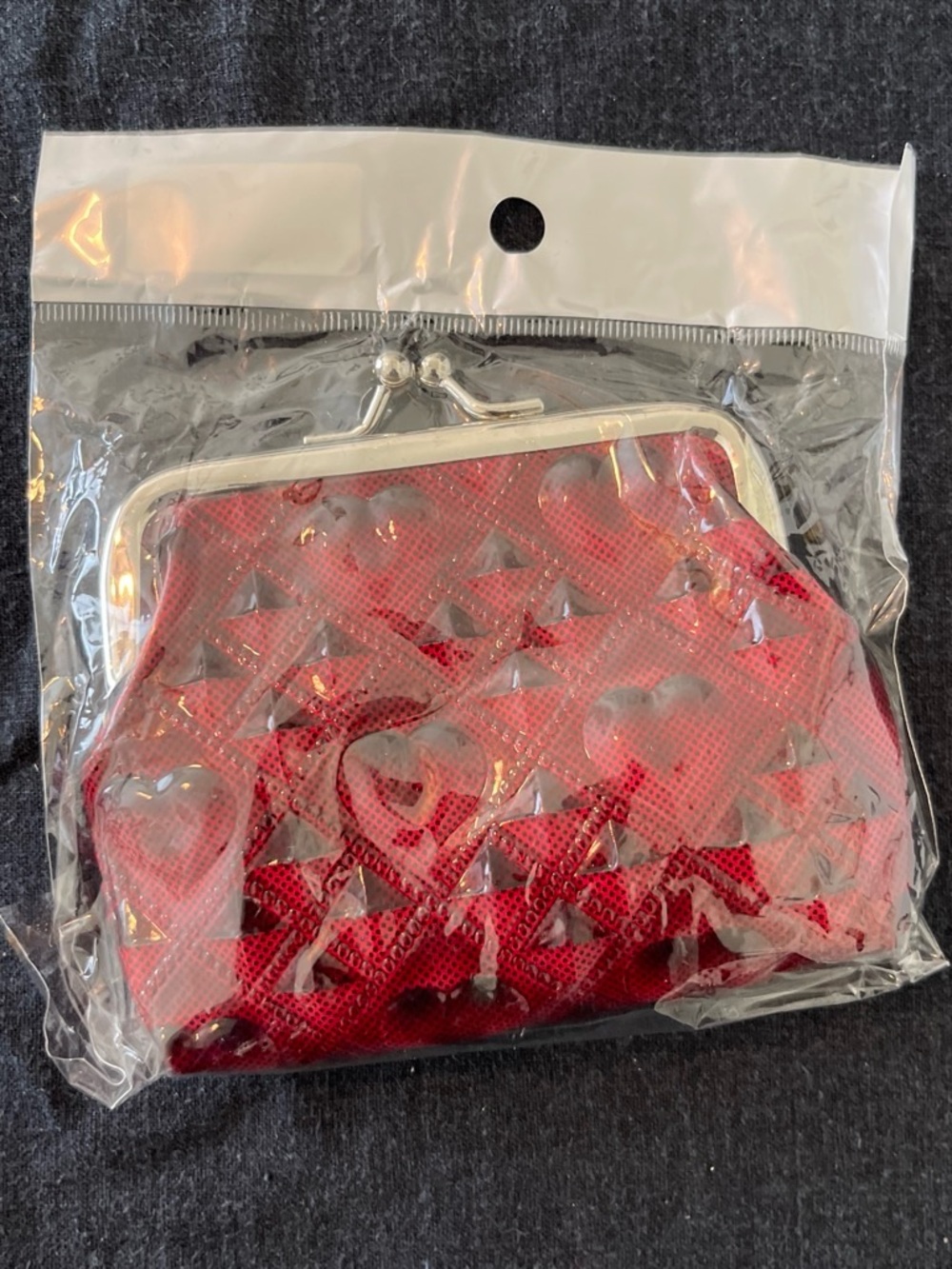 Red Heart-Textured Kiss-Lock Coin Purse